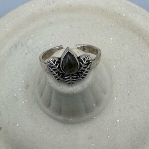 Silver Leaf Motif Adjustable Ring